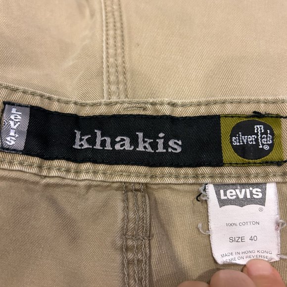 Vintage Levi’s SilverTab Cargo Shorts Mens Size 40 Khaki Pockets Flat Front - Picture 2 of 6